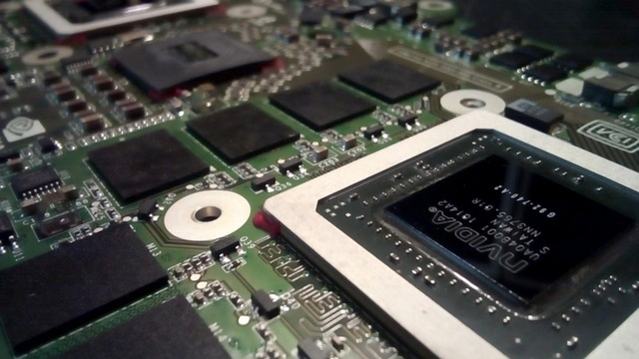 NVIDIAと金融6社、GPU資産化に5000億ドル構想