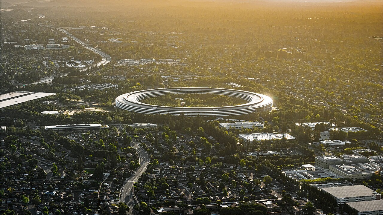 Apple、Macの全ファイル許可に新制限 AI対策